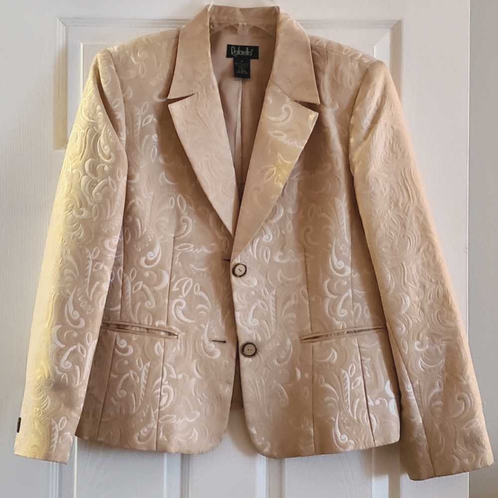 Women's Cream Suit Jacket by Rafaella Size 16